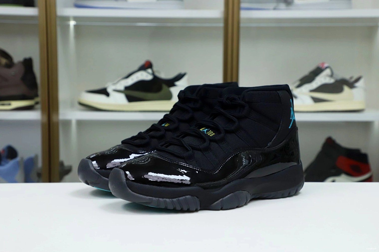 11 JORDAN BLUE RETRO AIR GAMMA 0223